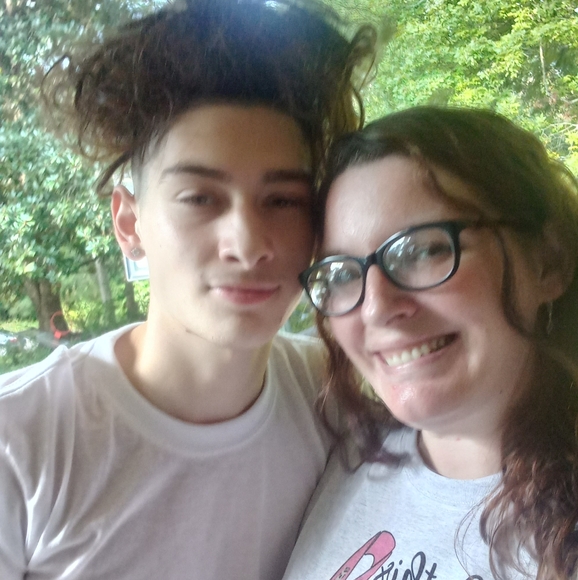 Meet your Posher, Amber - Picture 14 of 16